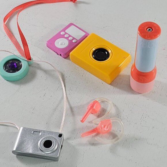Our Generation Doll Camping Accessories Set Camera Flashlight Compass - Picture 4 of 6